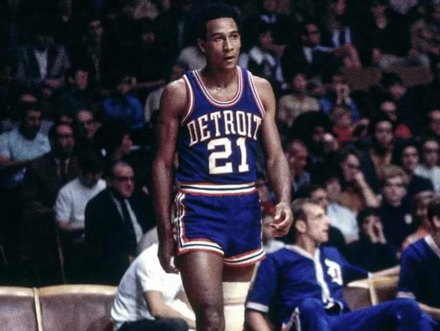 上海EDG.M：嘉木加盟担任打野位选手